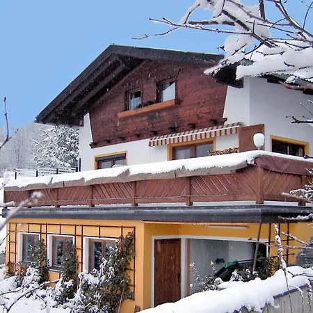 Haus Domenig 340w * Umhausen